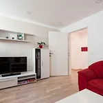 Haus Haslauer * شتروبل